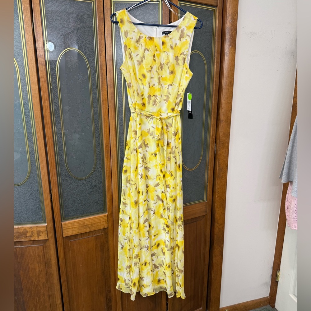 Yellow Floral Sleeveless Maxi Dress with Waist Tie R&K BRAND NEW
